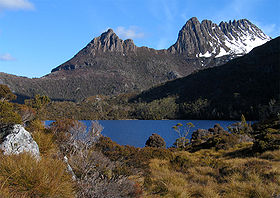 Гора Крейдл и озеро Дав, Тасмания, Австралия