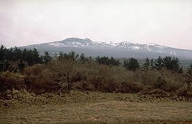 Вид на вулкан с юга (1980 г.). Снимок USGS.