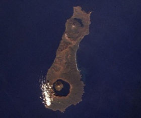 Вулкан Немо в северной части острова Онекотан