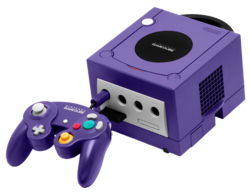 пурпурная GameCube с геймпадом
