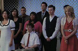 Glee season 2 episode 21.jpg