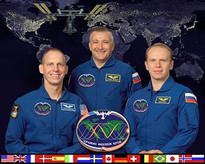 Экипаж с 10 июня 2007 года: Клейтон Андерсон, Фёдор Юрчихин, Олег Котов